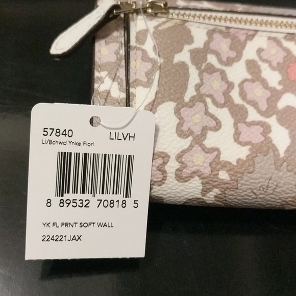 Coach wallet - Picture 2 of 8